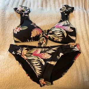 Tommy Bahama black floral bikini set never worn